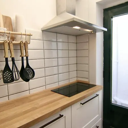 Nuevo, Recien Remodelado: Estudio 3 Personas Apartment